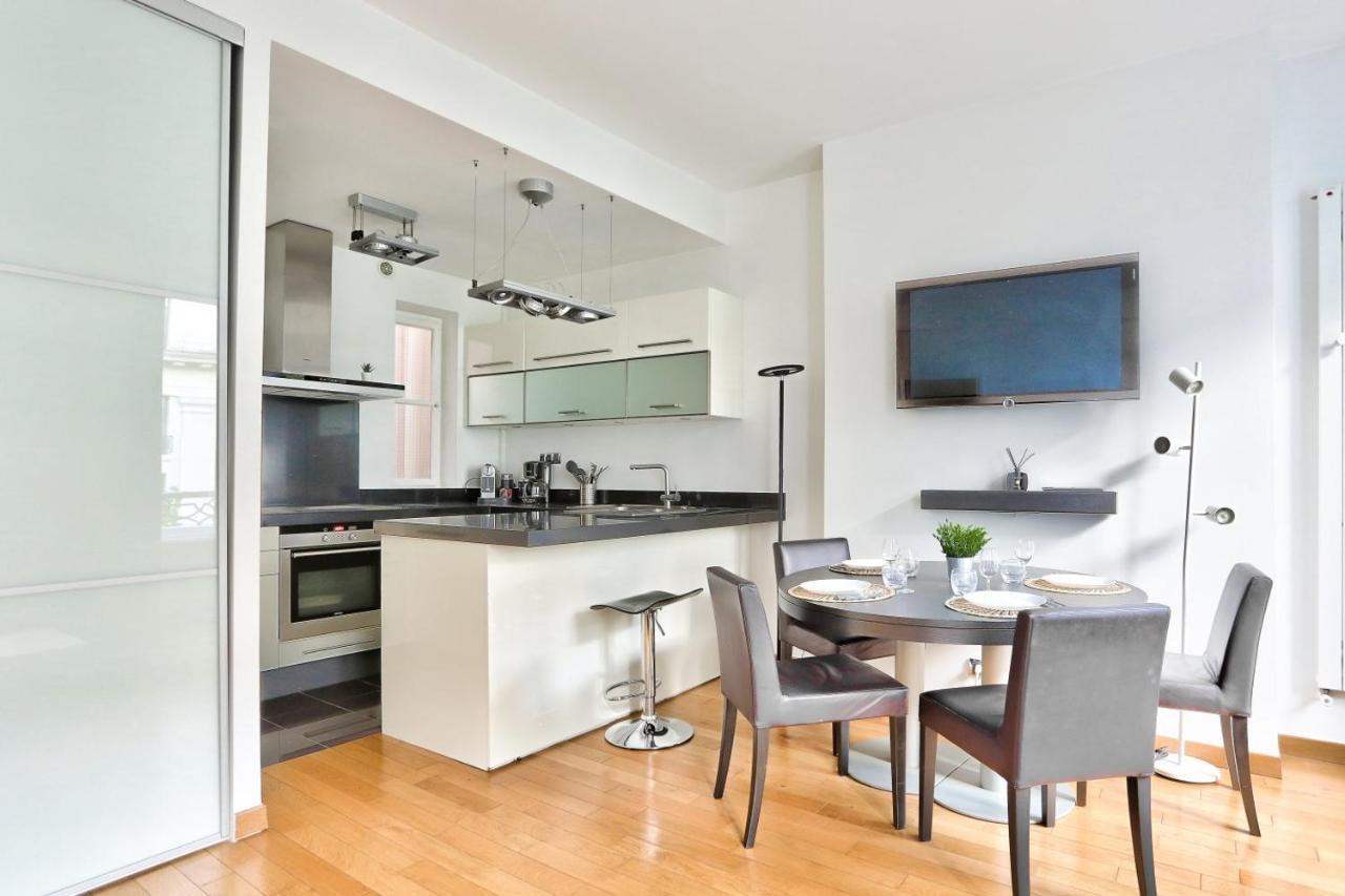 Appartement Quartier Champs-Elysees 4 Free Netflix Paris Dış mekan fotoğraf