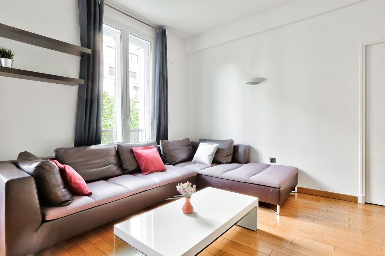 Appartement Quartier Champs-Elysees 4 Free Netflix Paris Dış mekan fotoğraf