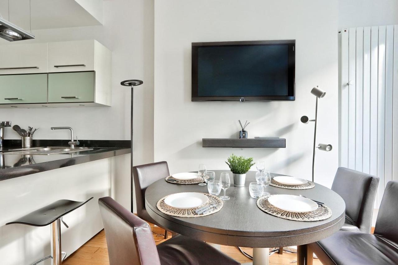 Appartement Quartier Champs-Elysees 4 Free Netflix Paris Dış mekan fotoğraf